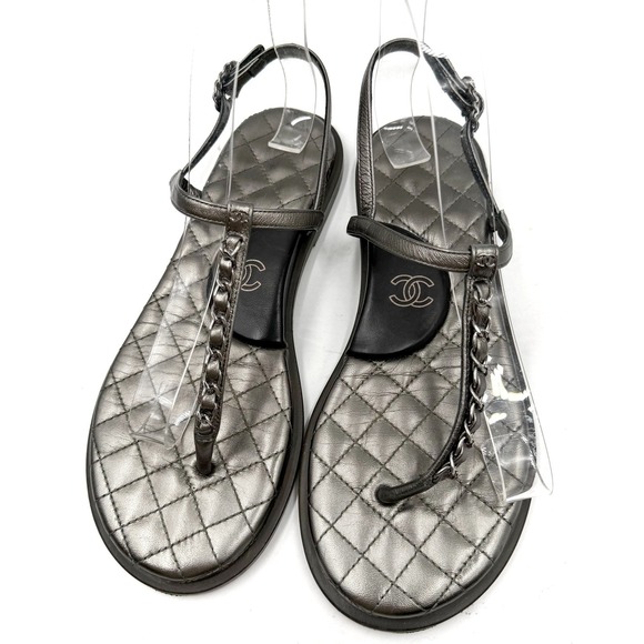 Chanel Thong Sandals Chain CC Logo Dark Silver Leather Quilted Flat 37.5 / 7.5 - Picture 3 of 11